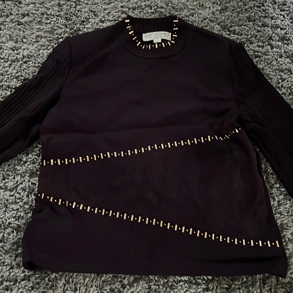 ST.John top